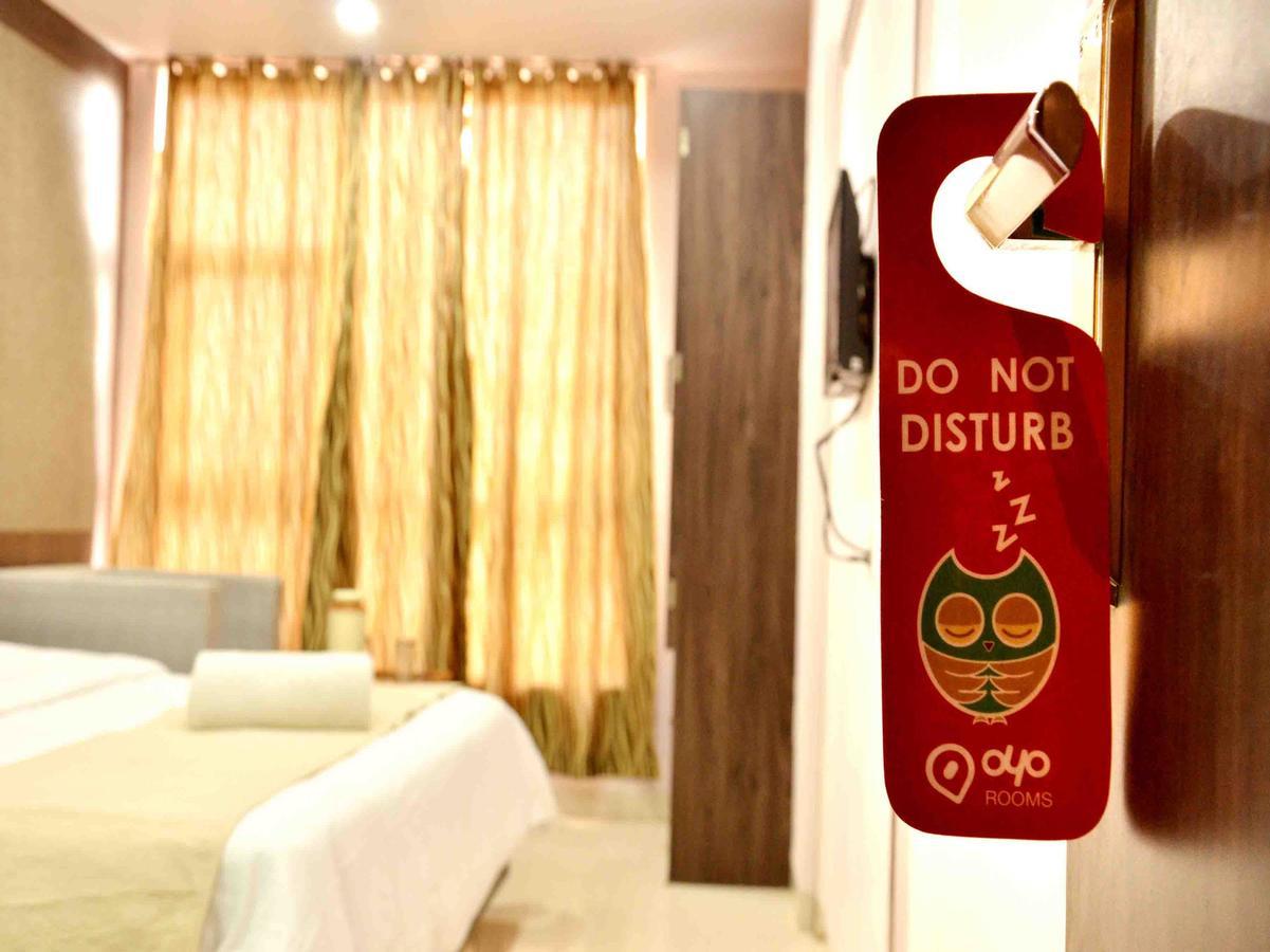 Oyo 2403 Hotel Aamantran Avenue Ujjain Eksteriør billede