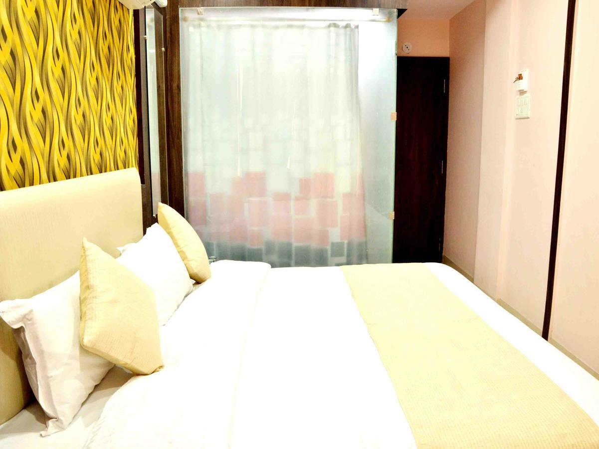 Oyo 2403 Hotel Aamantran Avenue Ujjain Eksteriør billede